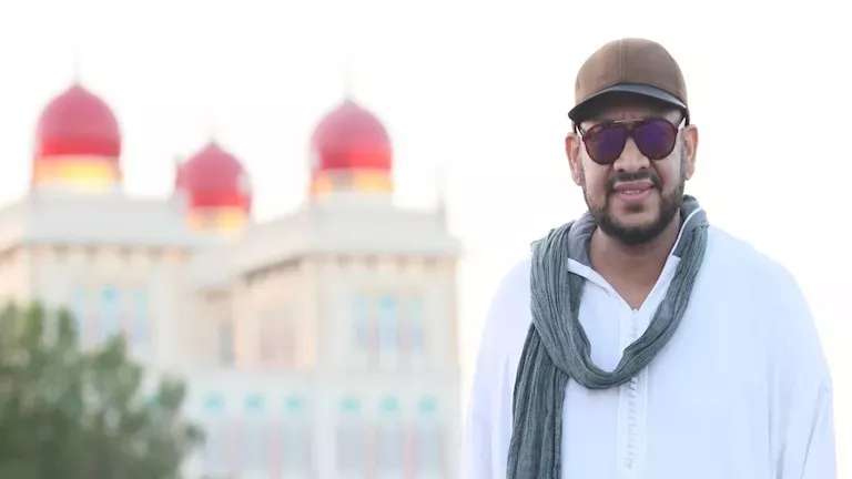 أول تعليق من عصام كاريكا على أزمة أغنية أنا الذي