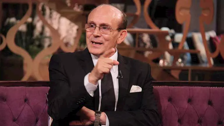 بعد نقله للعناية المركزة.. أشرف زكي يكشف تفاصيل الحالة الصحية لـ محمد صبحي