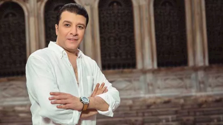 شافت رسالتي ومردتش.. مصطفى كامل يعاتب أنغام بسبب تجاهلها له