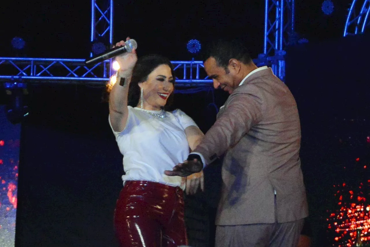 محمود الليثي يهنئ بوسي بعيد ميلادها كل سنة وإنتي طيبة يا نور عينيا_7