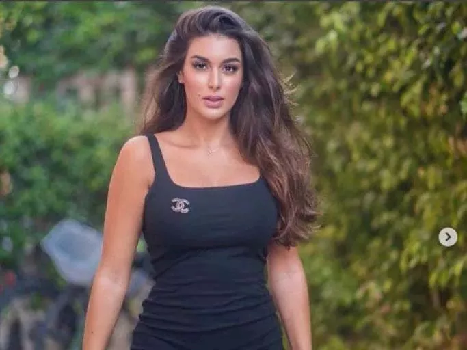 مهن النجوم قبل الشهرة_4