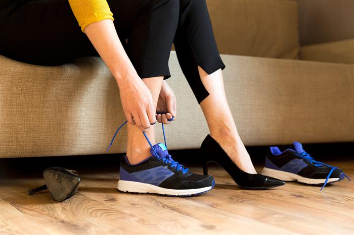 Sundhedsproblemer forårsaget af at bære "upassende" sko. Hvordan undgår man dem? | Konsulenten