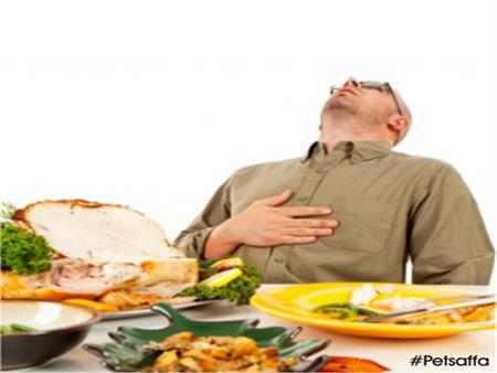 6 مشكلات قد تصيبك عند الإفراط في تناول الطعام
