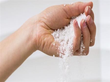   ما فوائد استخدام الملح في إزالة شعر الجسم نهائيً