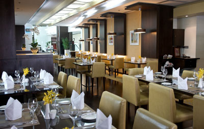 Petals Restaurant - TIME Oak Hotel & Suites