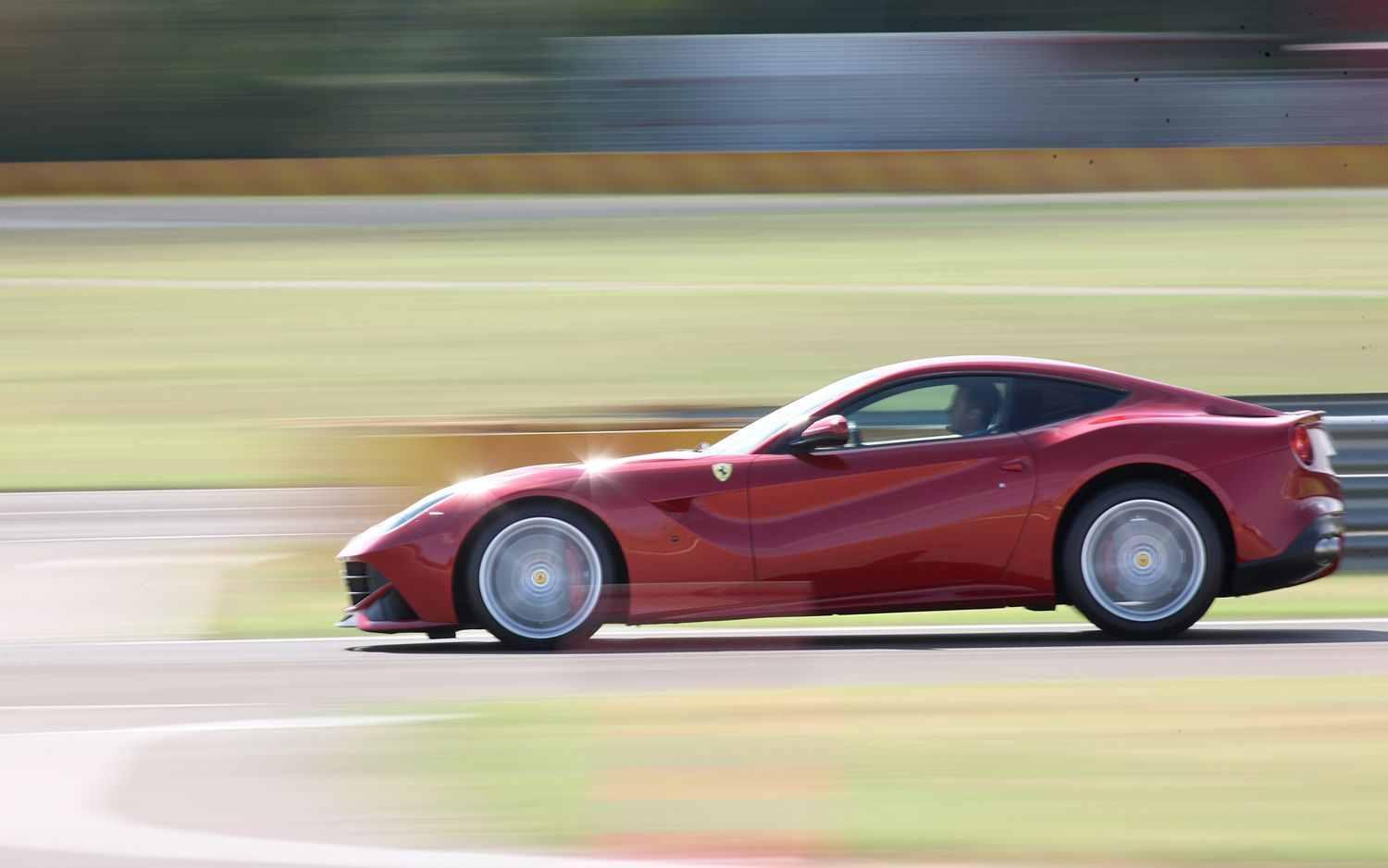 ferrari-f12-berlinetta-16                                                                                                                             