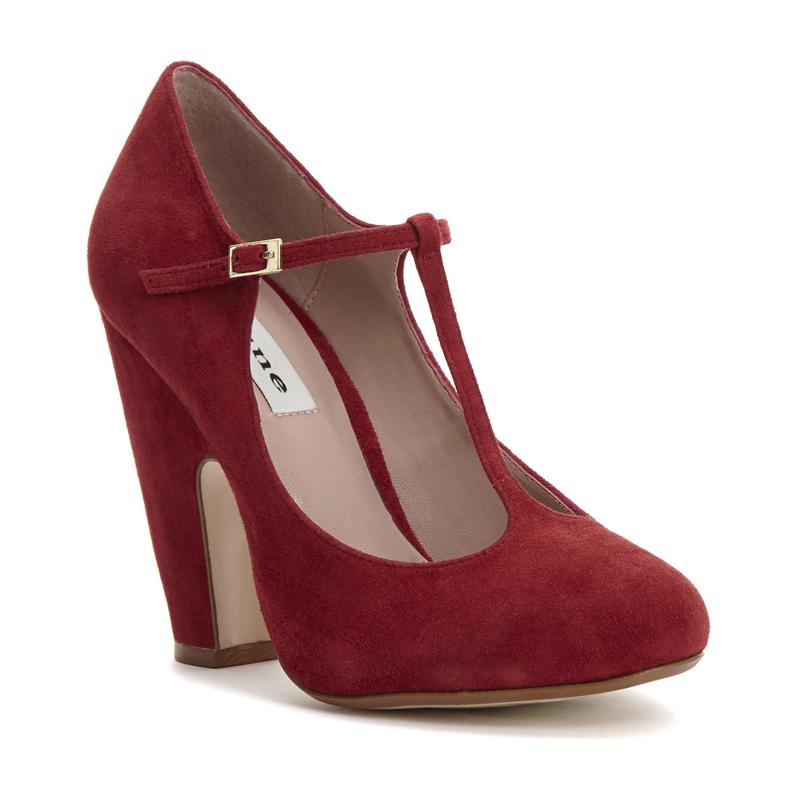 Antina Red - AED 549                                                                                                                                  