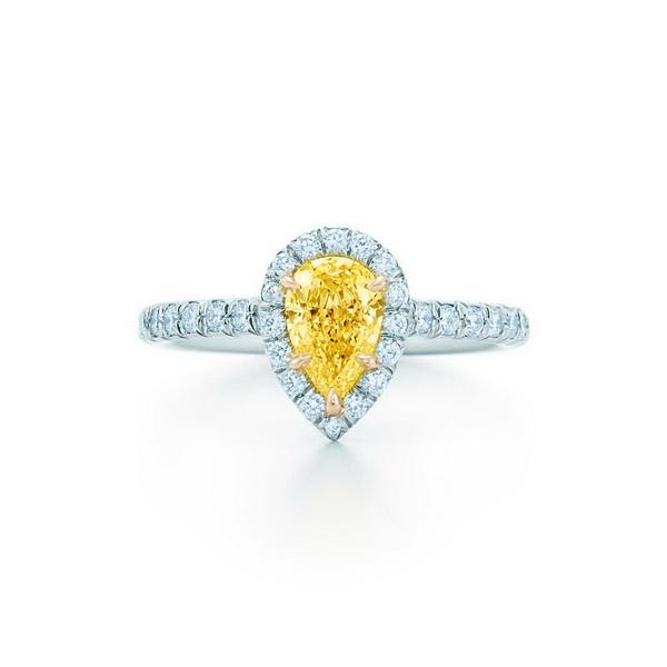 مجموعة الماس الأصفر من تيفانى                                                                                                                         