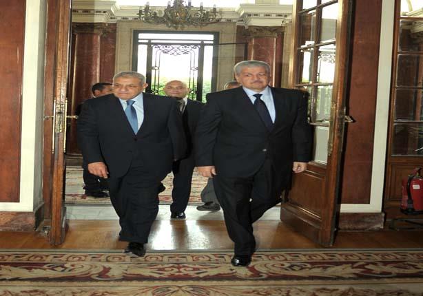 المهندس إبراهيم محلب وعبدالمالك سلال رئيس الوزراء الجزائري                                                                                            