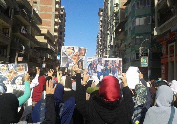 مسيرة مفاجئة لطلاب الإخوان بجامعة المنصورة                                                                                                            