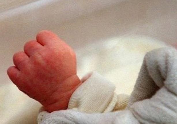 ما حكم الأذان في أذن المولود؟.. المفتي يوضح كيفيته ولماذا رفضه الإمام مالك ما حكم الأذان في أذن المولود؟.. المفتي يوضح كيفيته ولماذا رفضه الإمام مالك