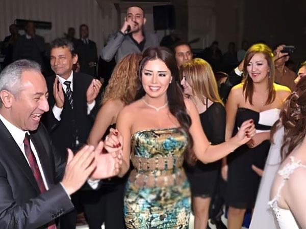 رانيا يوسف تحتفل بزفاف شقيقها                                                                                                                         