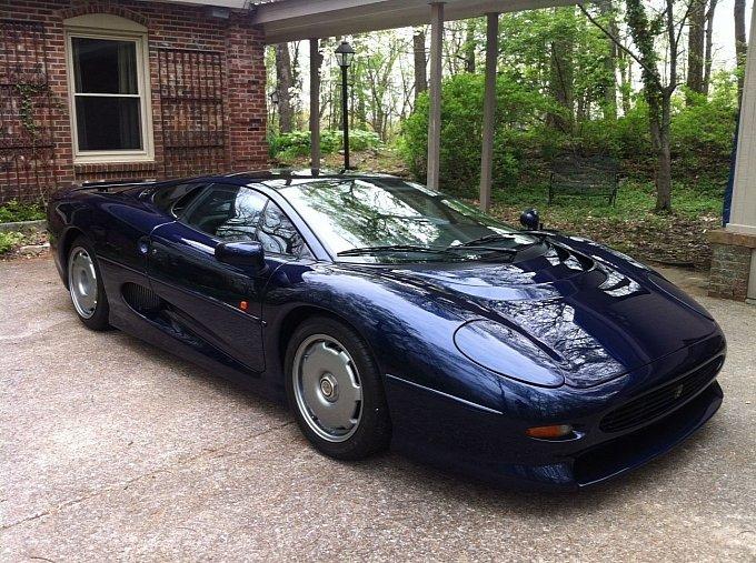 last-jaguar-xj220                                                                                                                                     