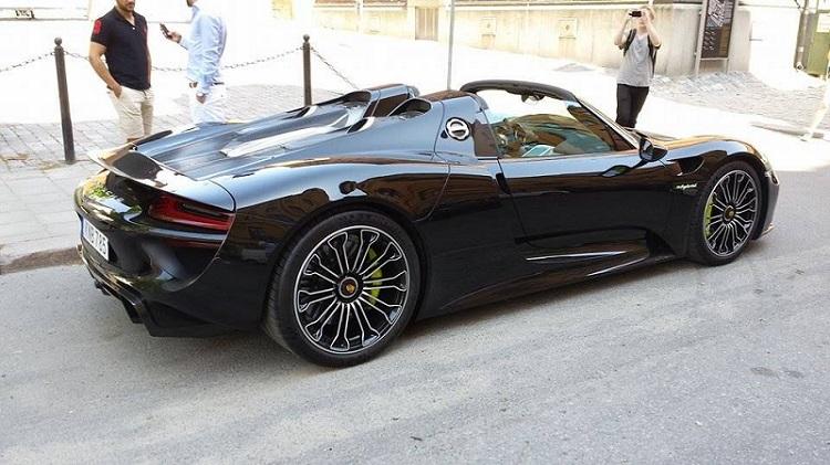 Zlatan-Ibrahimovics-Porsche-918-Spyder                                                                                                                