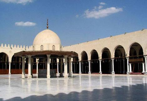 مسجد عمرو بن العاص                                                                                                                                    