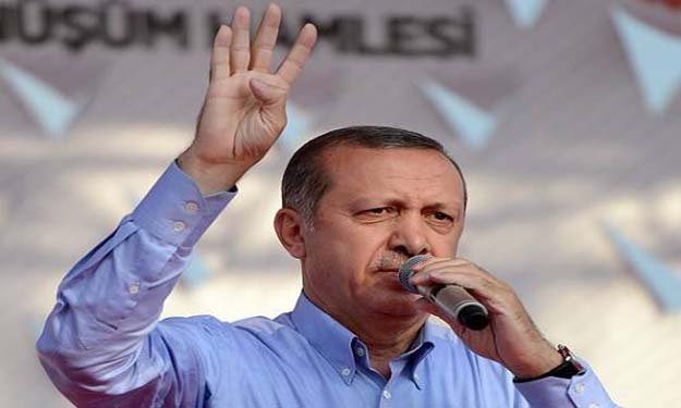 بالصور: من أردوغان إلى الإخوان.. ''رابعة'' إشارة ودعاية وأزمات