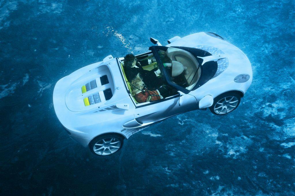 Rinnspeed sQuba- أول سيارة يمكنها الغوص تحت الماء                                                                                                     