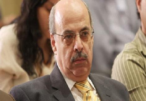 علي أبو شادي: أطالب طرح الأعمال الكاملة لنجيب محفوظ في ''سي دي وبلغات'' علي أبو شادي: أطالب طرح الأعمال الكاملة لنجيب محفوظ في ''سي دي وبلغات''
