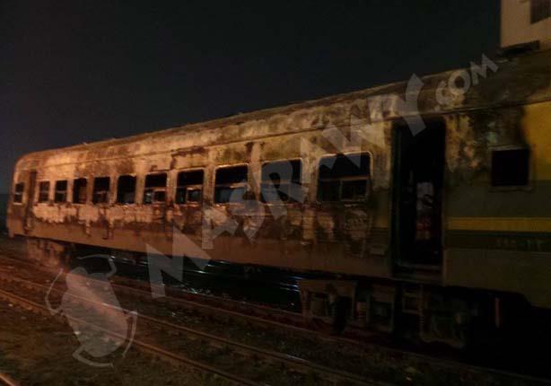 آثار حريق قطار بمحطة مصر                                                                                                                              