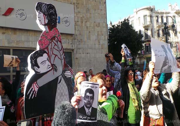 سيدات يتظاهرن بطلعت حرب تنديدا بمقتل شيماء الصباغ  (2)                                                                                                