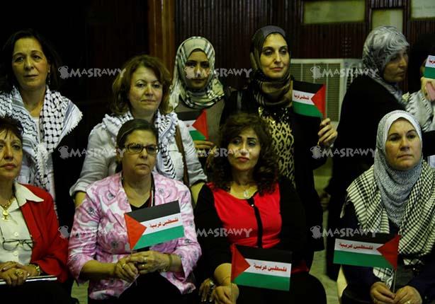 وقفة نسائية داخل حزب التجمع للتضامن مع القضية الفلسطينة (1)                                                                                                                                             