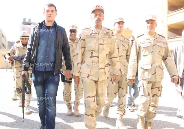 رئيس هيئة التنظيم والإدارة بالقوات المسلحة يتفقد  لجان مصر الجديدة (1)                                                                                                                                  