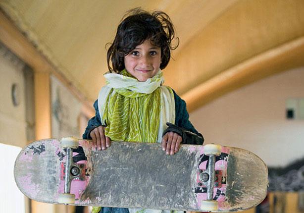 منظمة دولية تواجه منع فتيات أفغانستان من ركوب الدرجات (1)                                                                                                                                               