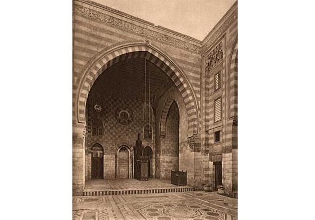 مسجد القاضي عبدالباسط بحي الجمالية                                                                                                                                                                      
