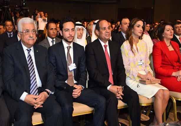 السيسي يعلن استضافة مصر للمنتدى الاقتصادي العالمي                                                                                                                                                       
