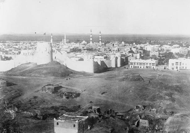المسجد النبوى بالمدينة المنورة عام 1907م                                                                                                                                                                