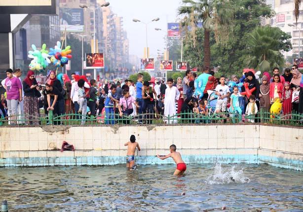 احتفال المواطنين بالعيد في ميدان مصطفى محمود (11)                                                                                                                                                       