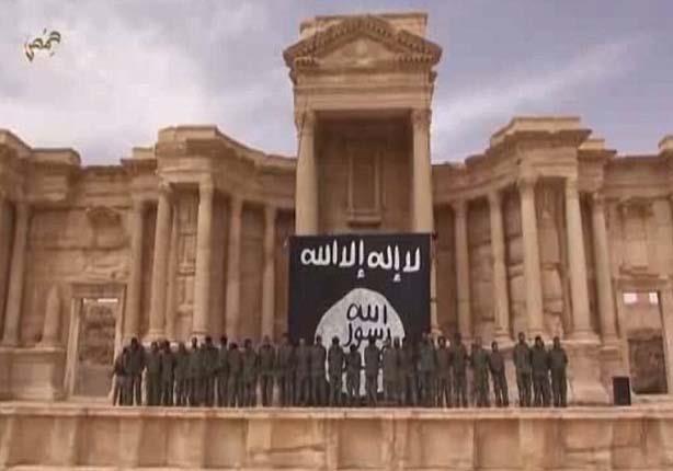 أكبر عملية إعدام لجنود سوريين نفذها أطفال داعش                                                                                                                                                          