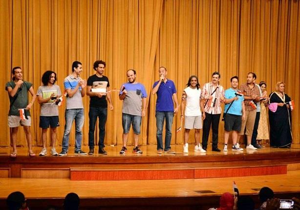 أشرف عبد الباقي يحتفل مع جمهور مسرح مصر بافتتاح القناة                                                                                                                                                  