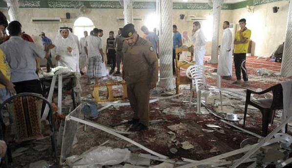 تفجير مسجد  الإمام الرضا بمدينة الأحساء بالسعودية (4)                                                                                                                                                   