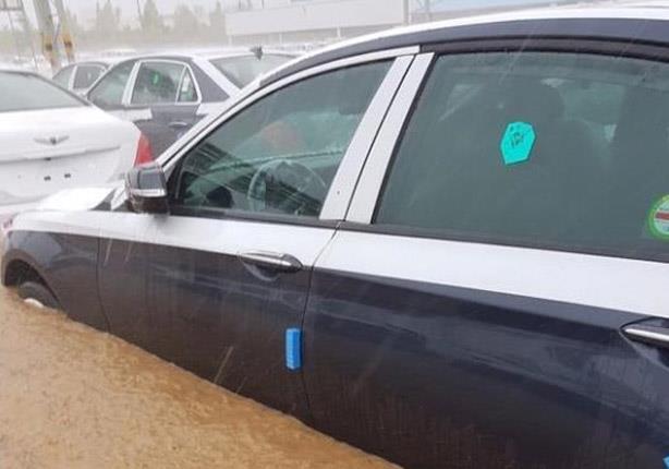 سيارات هيونداي الغارقة بسبب الفيضانات (2)