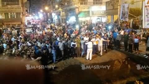 متظاهرو الاسكان في بورسعيد يوقفون حركة الملاحة بين ضفتي القناة (1)                                                                                                                                      