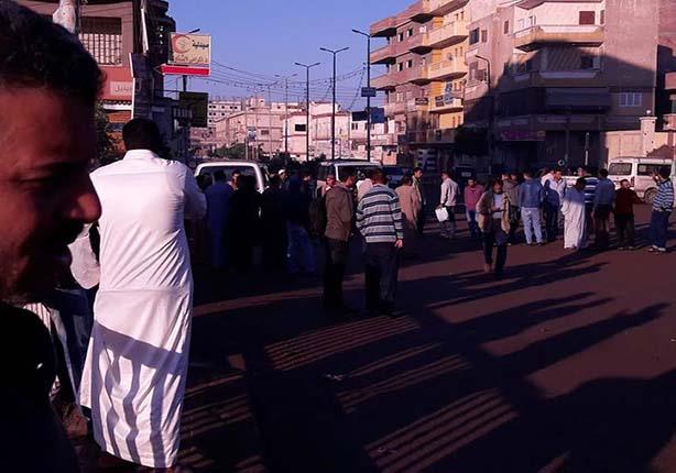 اضطرابات مواقف النقل بالبحيرة بسبب الأجرة (1)                                                                                                                                                           