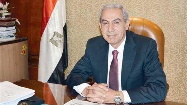 اليوم.. تقديم خطة تنمية الصادرات لأفريقيا لوزير التجارة من اللجنة المكلفة اليوم.. تقديم خطة تنمية الصادرات لأفريقيا لوزير التجارة من اللجنة المكلفة