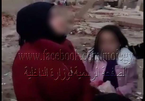 ضبط 5 أشخاص لقيامهم بتصوير أطفال بمناظر دموية على إنها في حلب (1)                                                                                                                                       