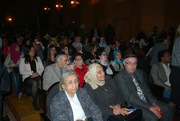 تكريم نجوم الفن في ختام مؤتمر مصر الحب والسلام (1)                                                                                                                                                      