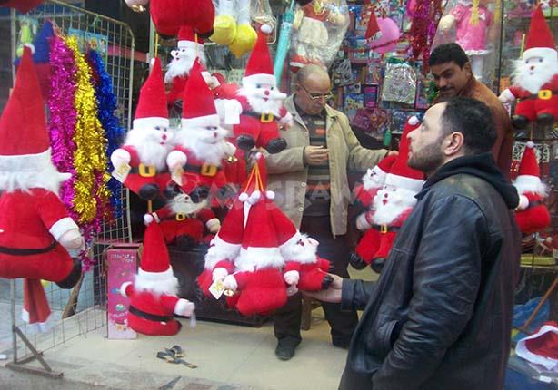 شراء بابا نويل واحتفالات الكريسماس (1)                                                                                                                                                                  