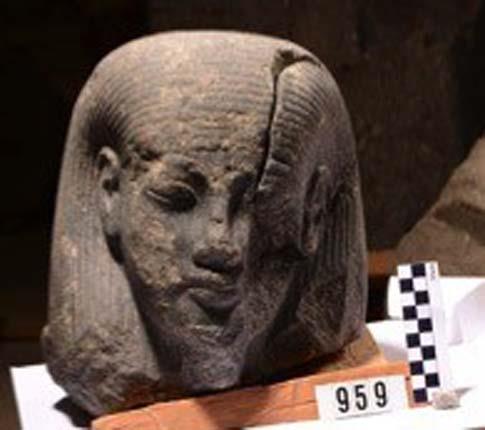 الكشف عن مجموعة من التماثيل بمعبد الملك أمنحتب                                                                                                                                                          