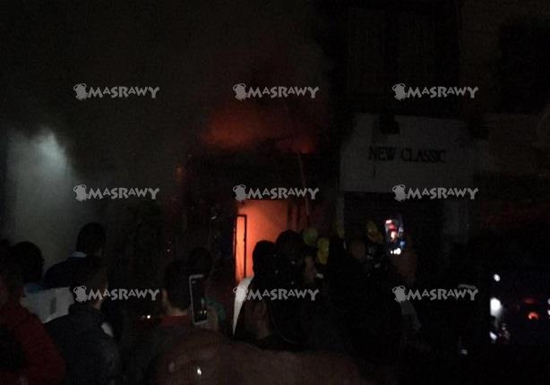 بالصور – حريق بمحل ملابس بوسط القاهرة.. والمطافئ تصل بعد نصف ساعة (1)                                                                                                                                   