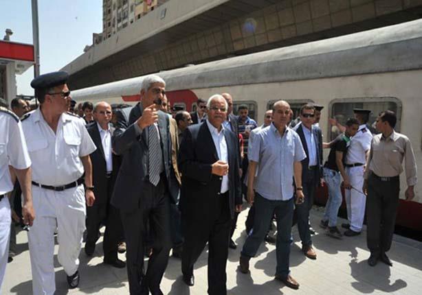 وزير النقل يتفقد محطة سكك حديد الجيزة                                                                                                                                                                   