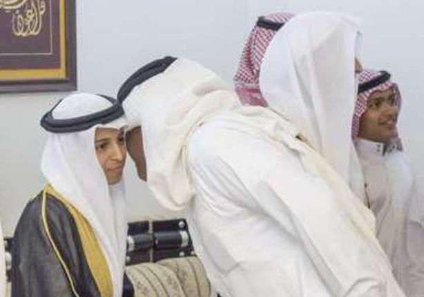 طفل سعودي يحتفل بزفافه                                                                                                                                                                                  