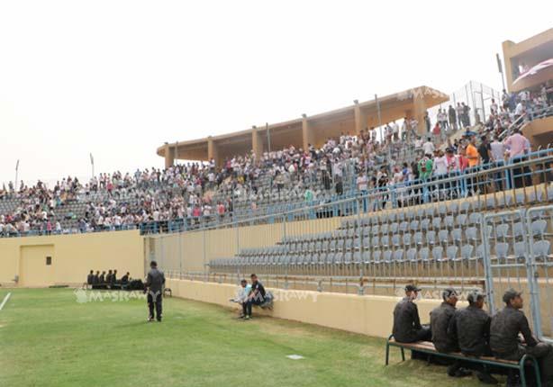 جماهير الزمالك تملأ جنبات ملعب بتروسبورت (1)                                                                                                                                                            