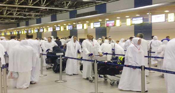 "لبيك اللهم لبيك".. مصر للطيران تبدأ جسرًا جويًا لنقل الحجاج المصريين فجر الجمعة "لبيك اللهم لبيك".. مصر للطيران تبدأ جسرًا جويًا لنقل الحجاج المصريين فجر الجمعة