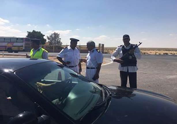 مدير المرور يتفقد الخدمات الأمنية بالطريق الصحراوي                                                                                                                                                      