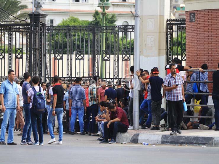 أزمة في الإسكندرية بسبب تذاكر المنتخب (1)                                                                                                                                                               