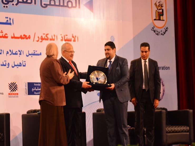 رئيس جامعة القاهرة يفتتح الملتقي العربي الأول للتدريب الإعلامي (1)                                                                                                                                      